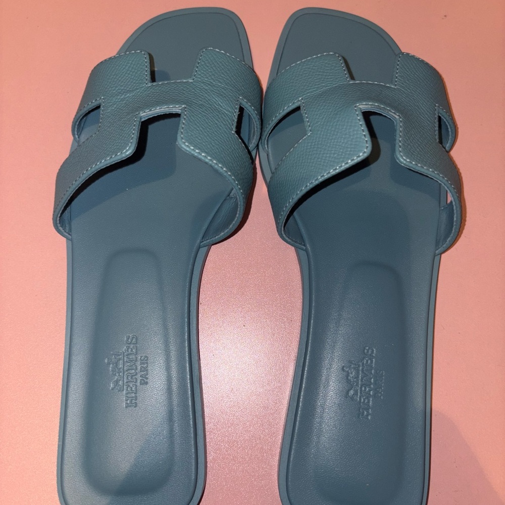 Hermes Oran Blue Sandals Classic Comfort Design